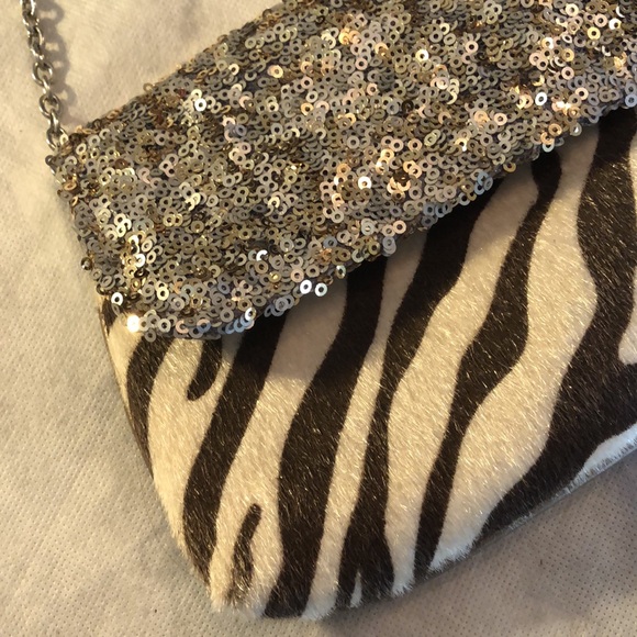 Expressions NYC Sequins & Zebra printed Cow fur Lined envelope shoulder clutch - Picture 2 of 10